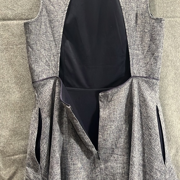 LULU’S XL navy and white dress, open back. - Picture 8 of 8